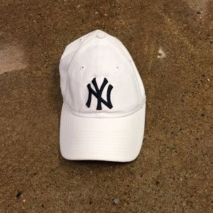 New York Yankees hat
